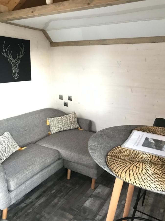 Les Nuits Insolites De La Mothe - Hebergement En Bulle Ou Tiny House Avec Spa Privatif Outremecourt Екстериор снимка
